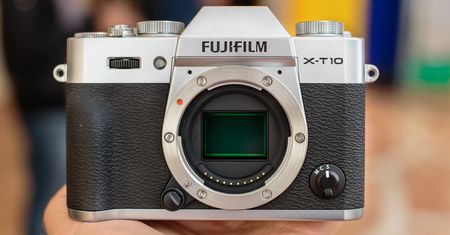 Fujifilm X-T10 – specyfikacja i pierwsze wrażenia z premiery