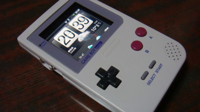 Telefon Game Boy - hit 2011 roku? [wideo] 1