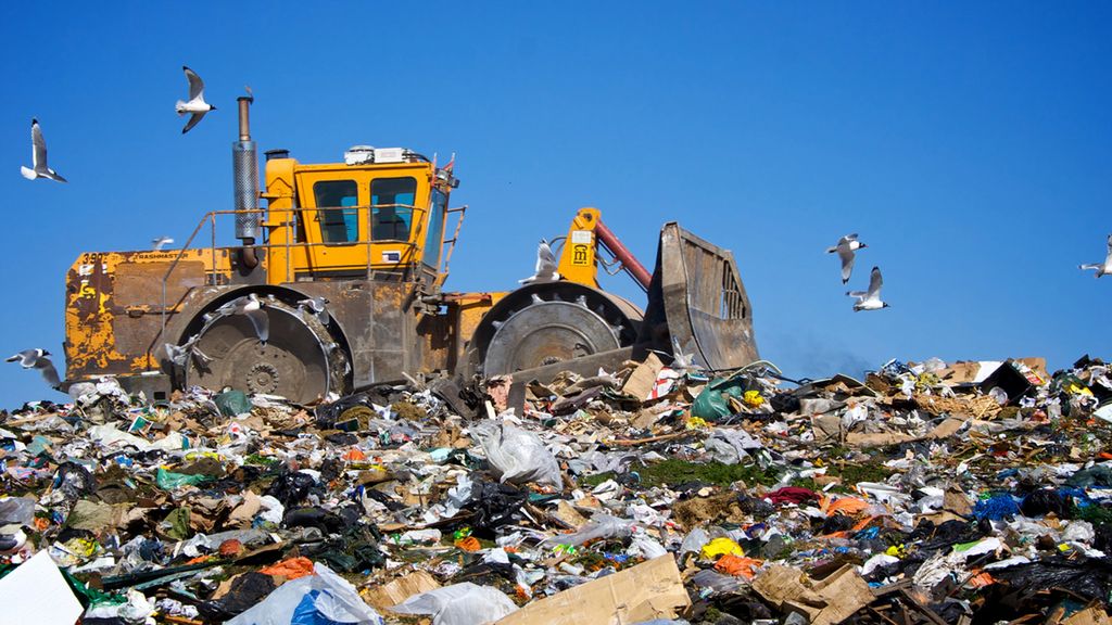 Kierowco, nie wyrzucaj plastiku 1