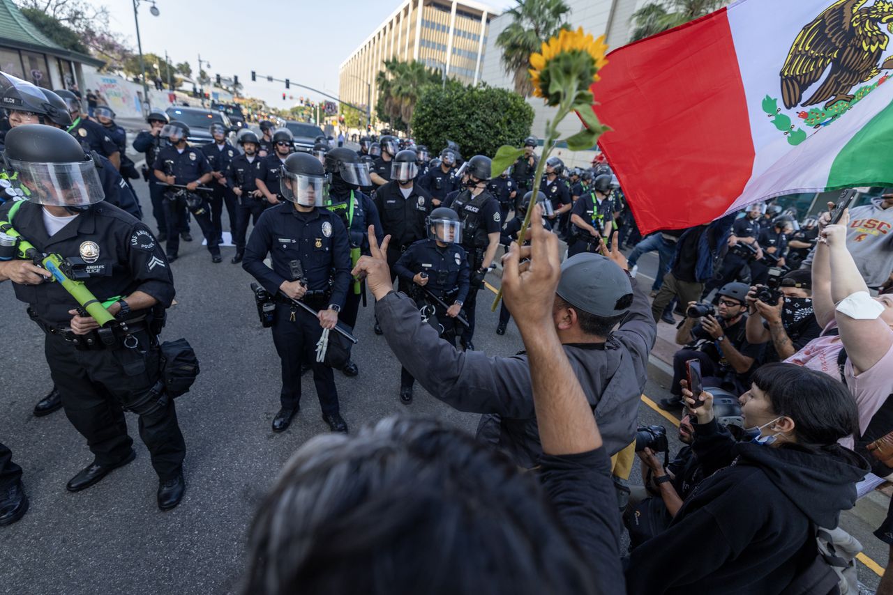 Proteste in Kalifornien eskalieren: Hegseth schickt US-Marines am vierten Tag auf die Straße