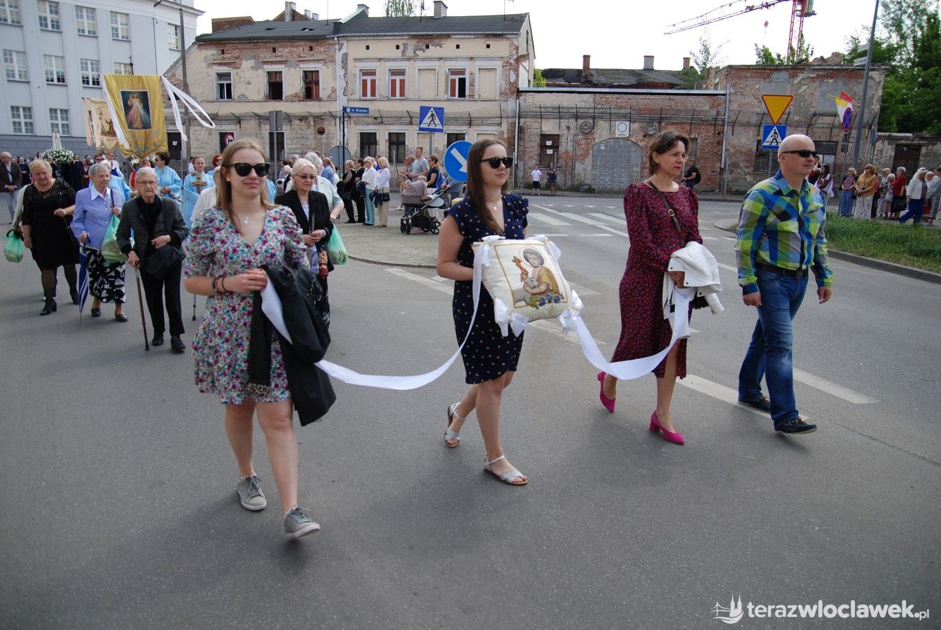 Miejska procesja Bożego Ciała przeszła ulicami Włocławka