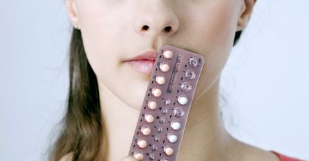 Tabletki hormonalne a tycie