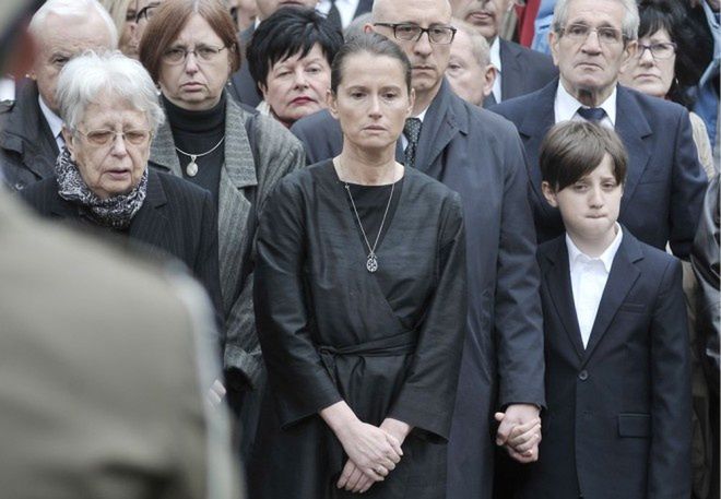 Śmierć generała. Cisza nad tą trumną?