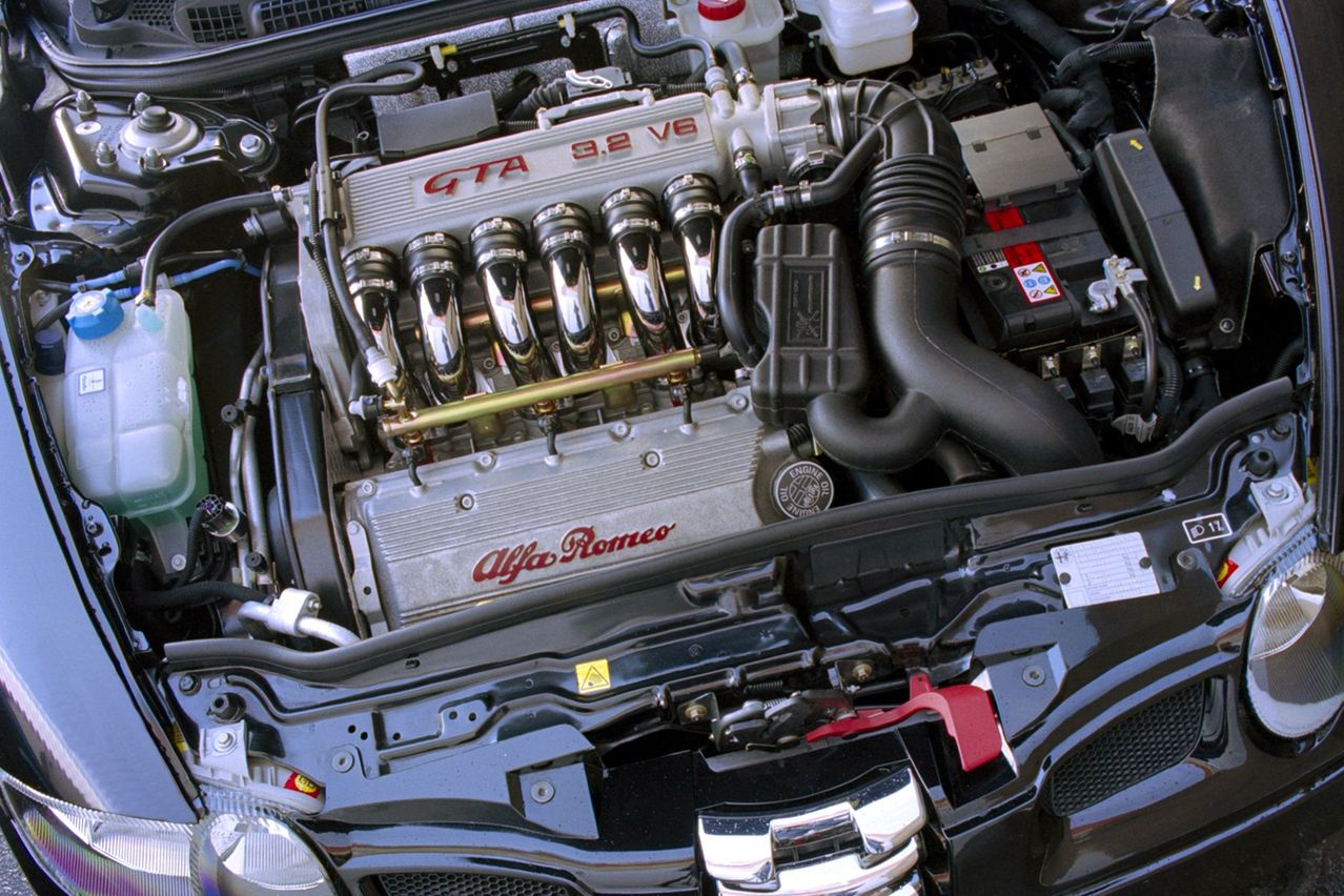 Silnik Busso, który wśród miłośników włoskiej motoryzacji jest najwyższą wartością samochodu.