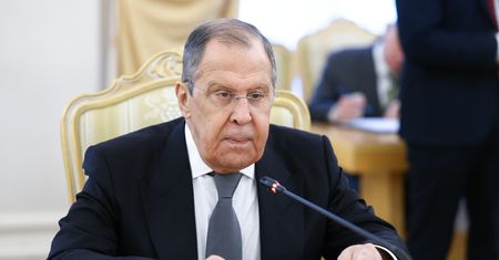 Ławrow wspiera północnokoreański program nuklearny i ostrzega Zachód