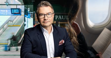 "To wciąż jest pewien fenomen". Na lotniskach i dworcach kwitnie sprzedaż książek