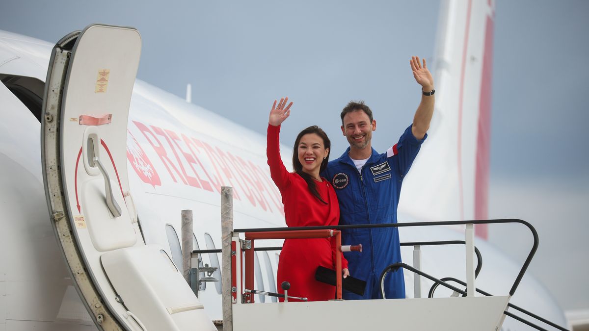 Sławosz Uznański-Wiśniewski z żoną