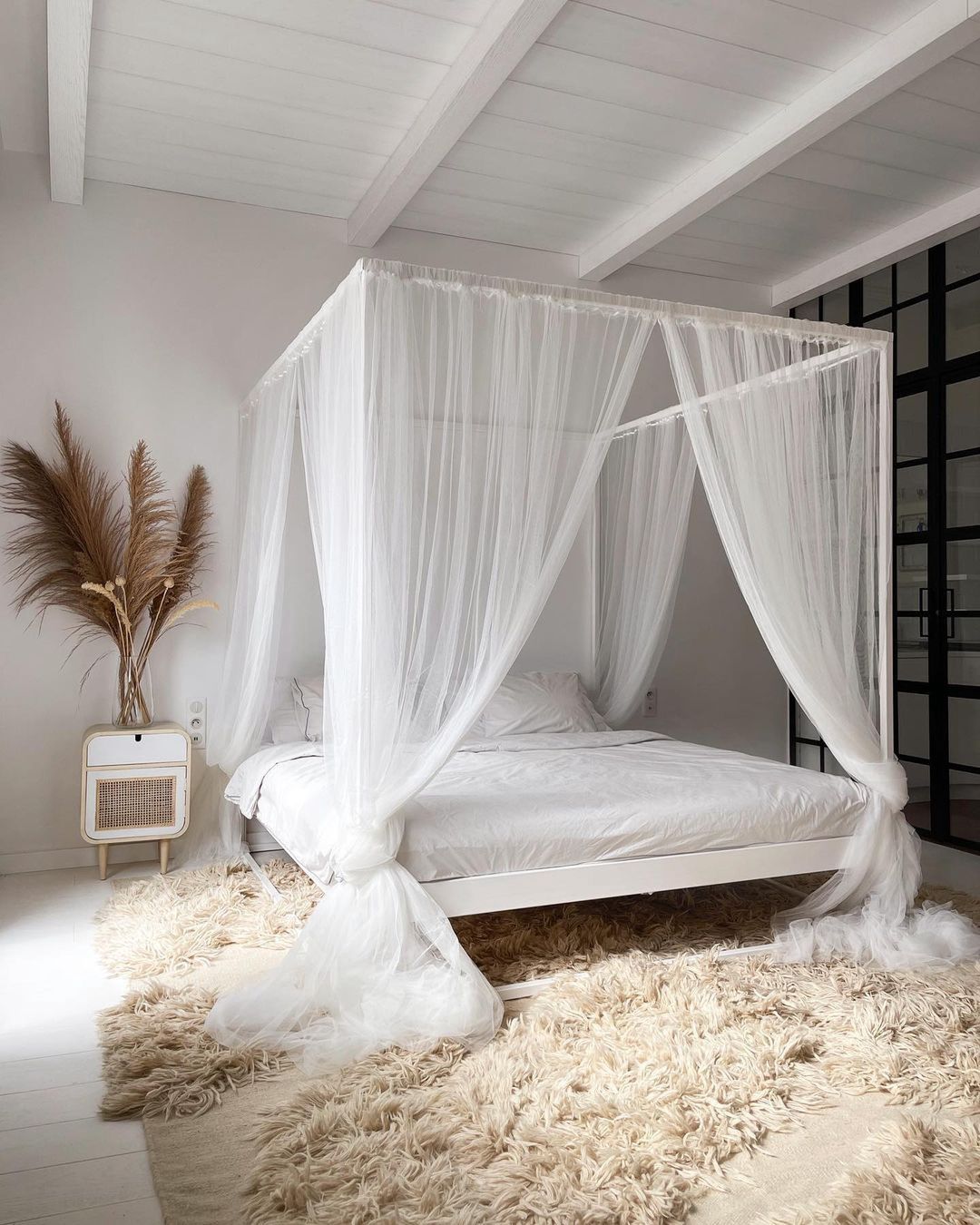 Maffashion pokazała sypialnię