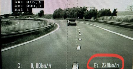 Polak zatrzymany w Niemczech. Testował swoje BMW