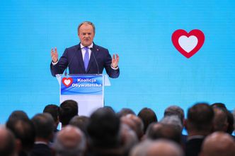 Tusk ogłasza: przeganiamy Japonię