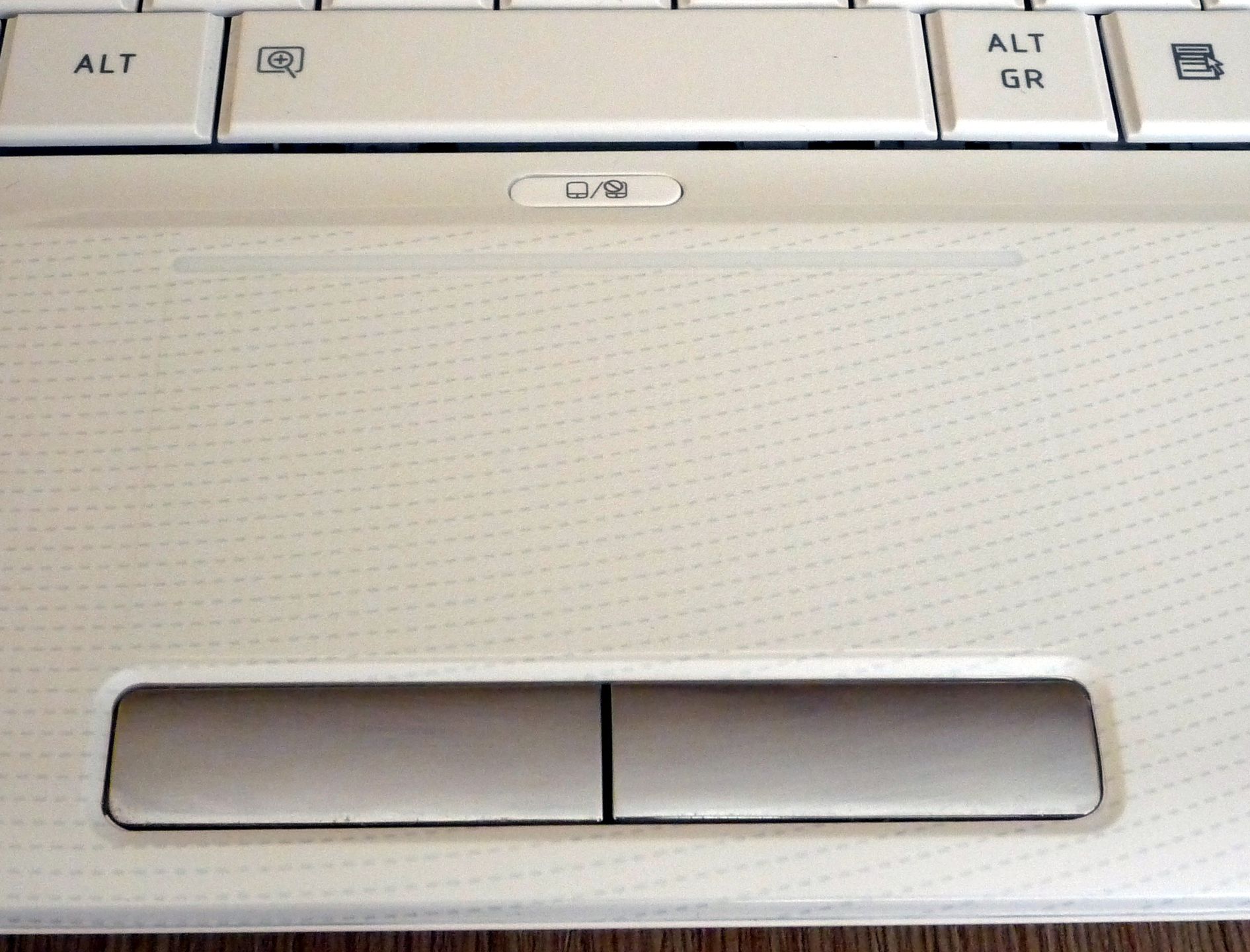 Toshiba Qosmio F750 3D - czarny koń czy czarna owca? [test] 14