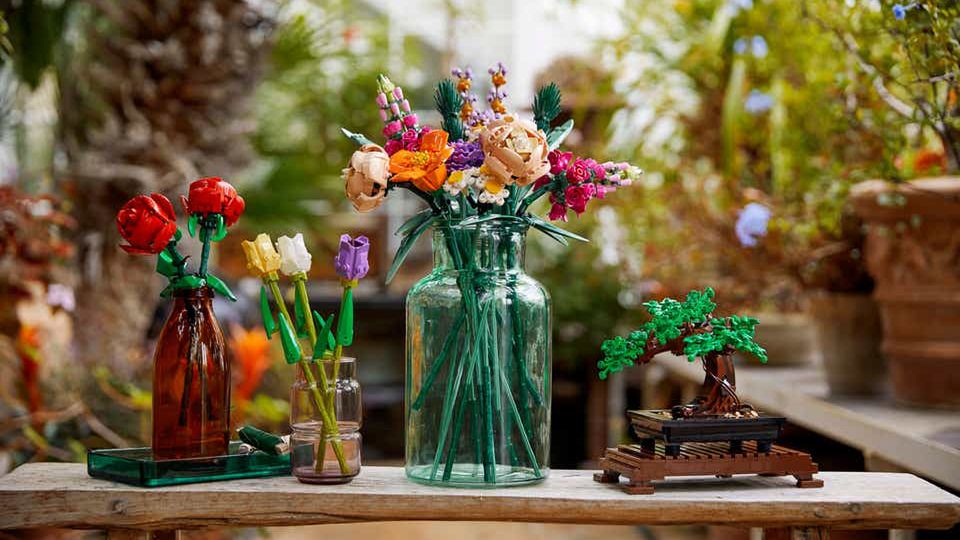 Jeśli twoje rośliny ciągle więdną, to… czas przerzucić się na kwiaty Lego 1