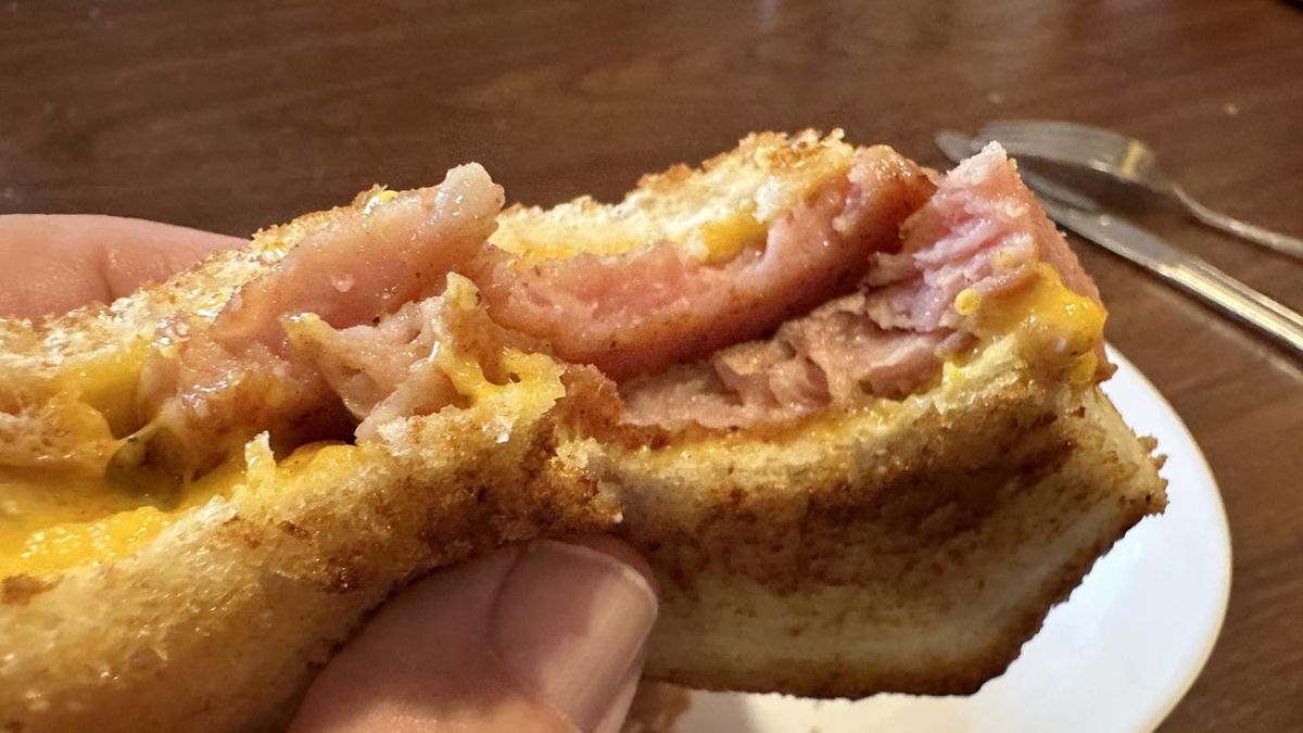 Codziennie lądują na kanapce i napędzają raka. Wystarczą trzy plasterki