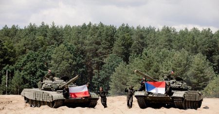 Ukraińscy czołgiści podziękowali Polsce. Druga flaga budzi emocje