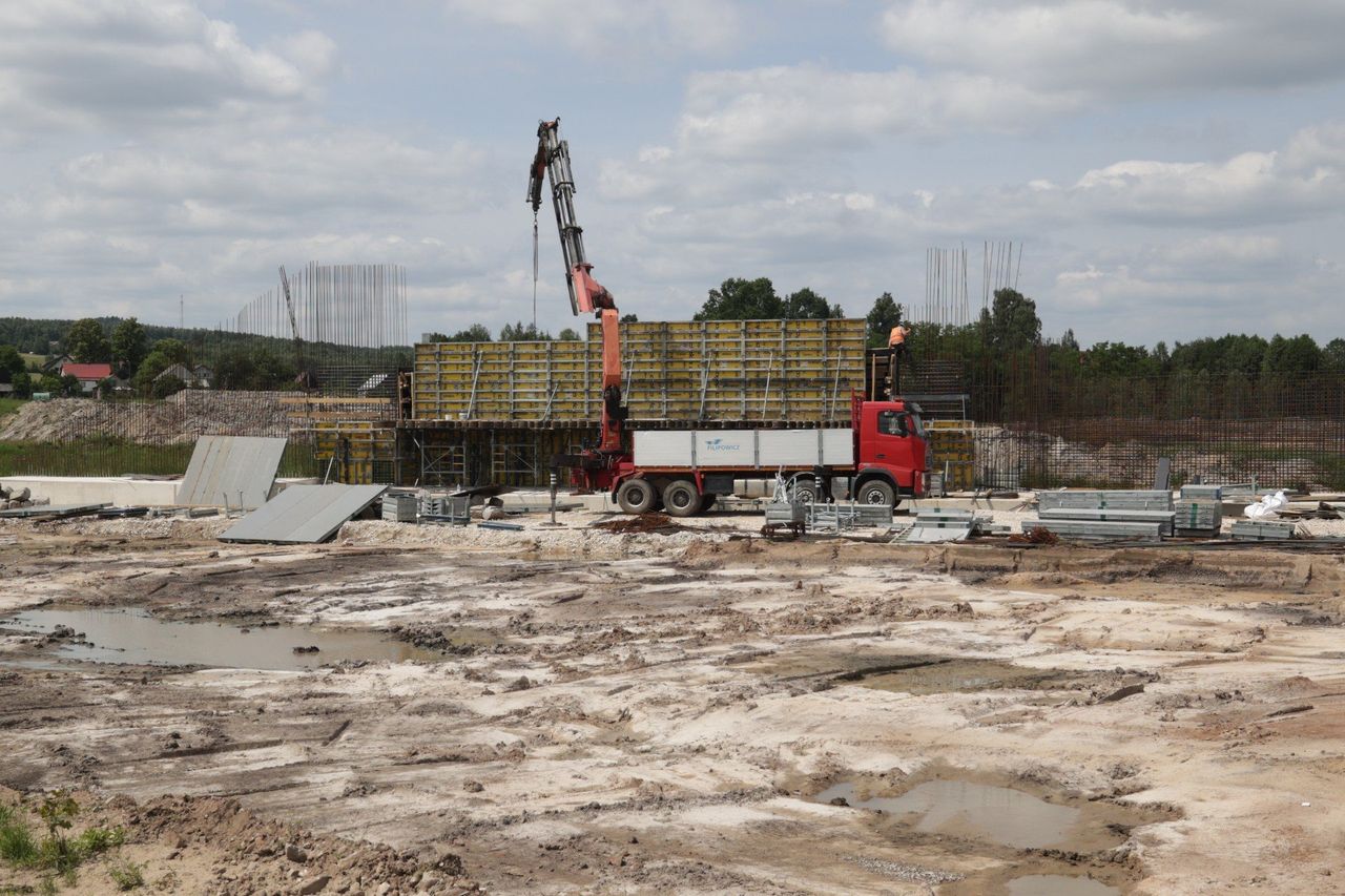 Budowa drogi ekspresowej S74 Mniów - Kielce. Szybki postęp prac