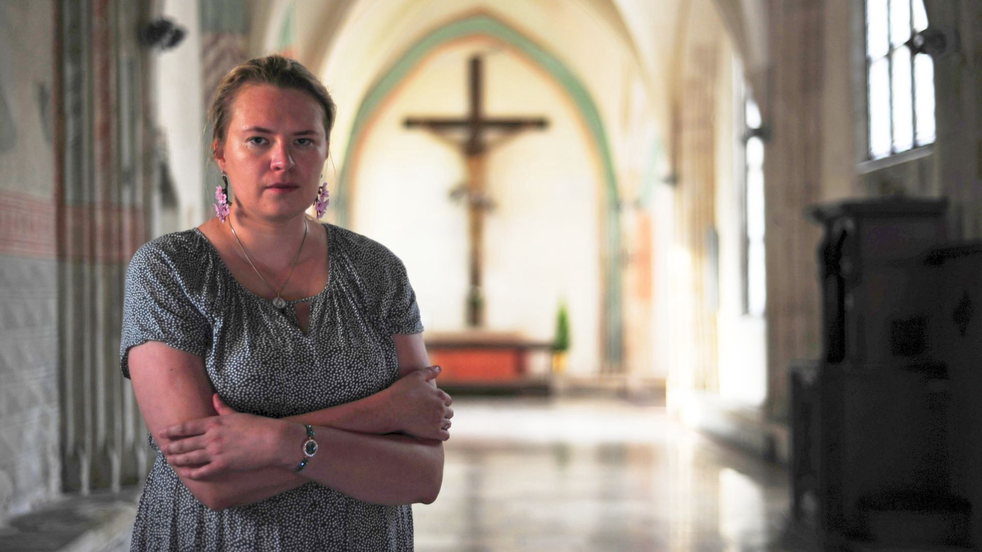 Justyna: Chciałam usłyszeć „przepraszam”, albo cokolwiek, co pokazałoby, że egzorcyści są ludźmi. Ale nie. Księża nie przepraszają.
