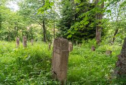 Plac zabaw na grobach w Białymstoku. Zapowiadają zgłoszenie