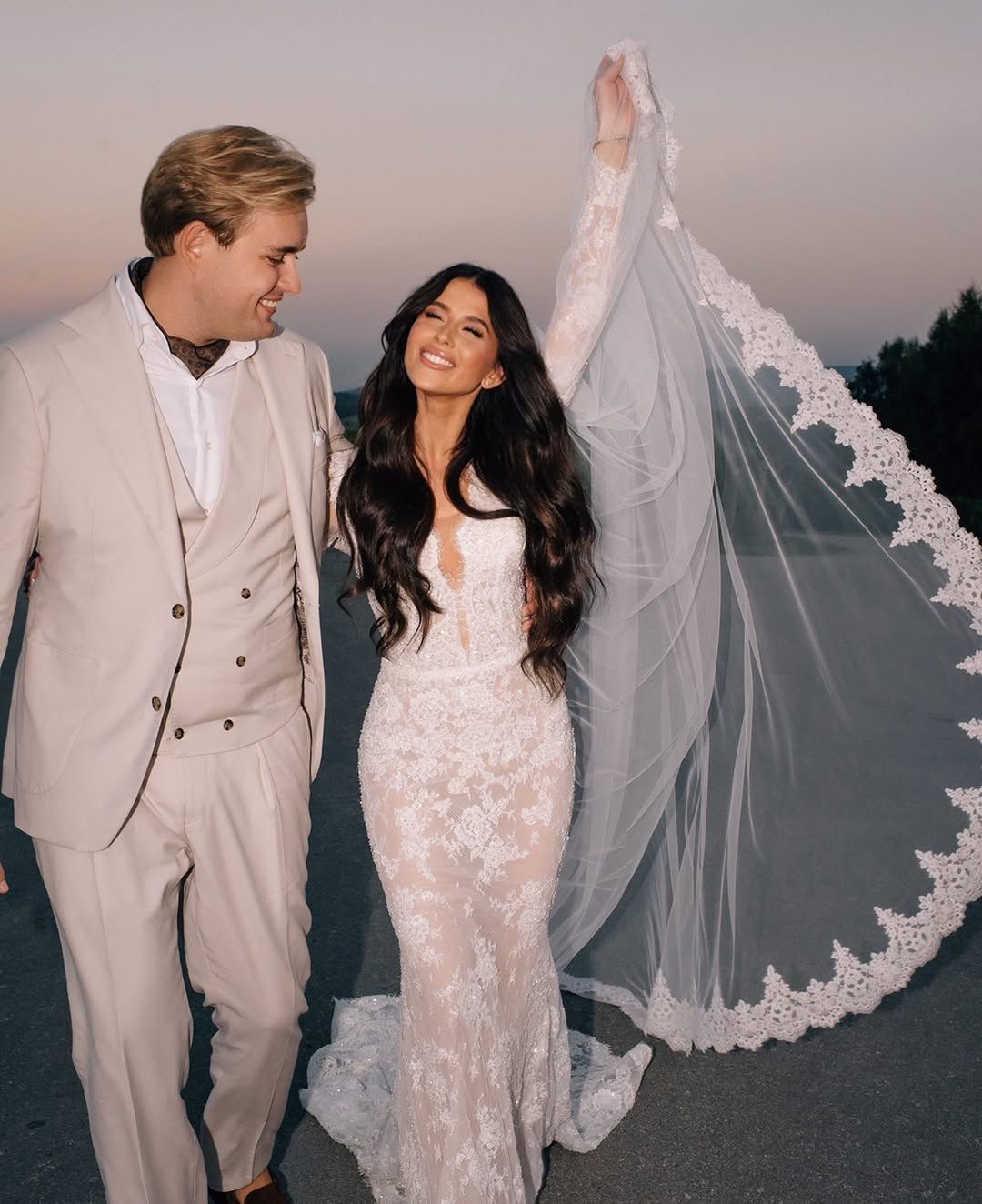 Roksana Węgiel i Kexin Mglej