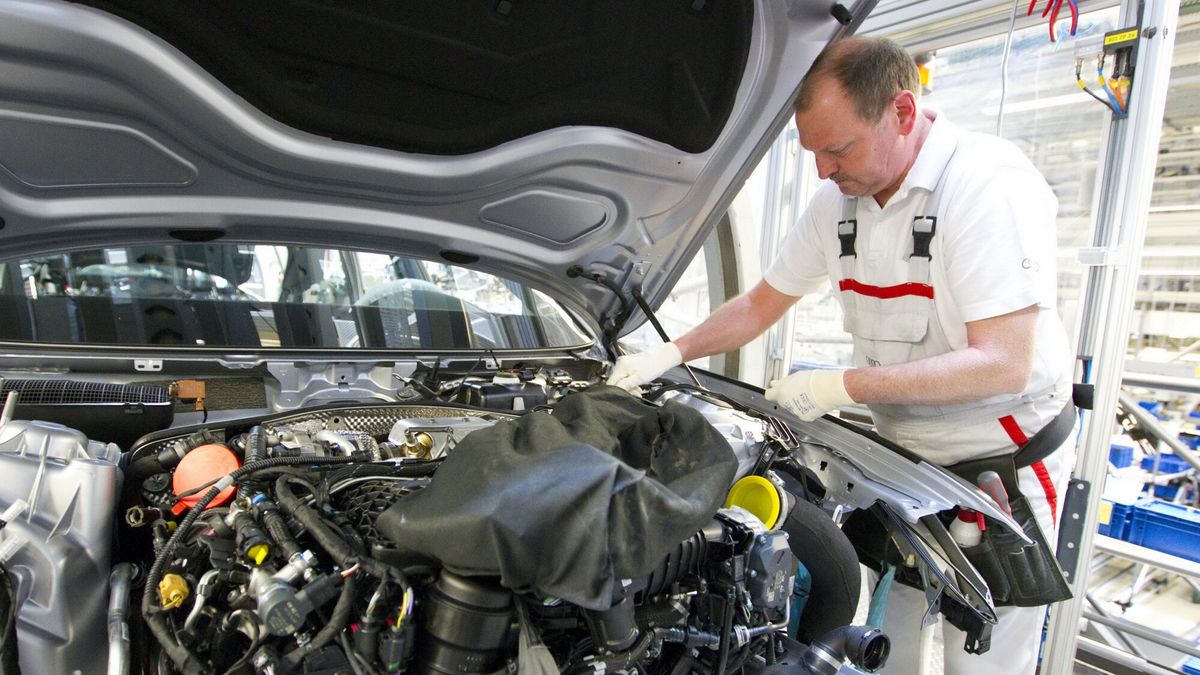 reporter_face
Neckarsulm, Germany - May 22, 2015: Audi Automobile Production at the Factory in Neckarsulm Credit: Mandoga Media/face to face


fot. Face to Face/REPORTER




audi koncern volkswagen fabryka produkcja samochod auto linia tasma montazowa produkcyjna niemcy przemysl samochodowy
Mandoga Media/face to face