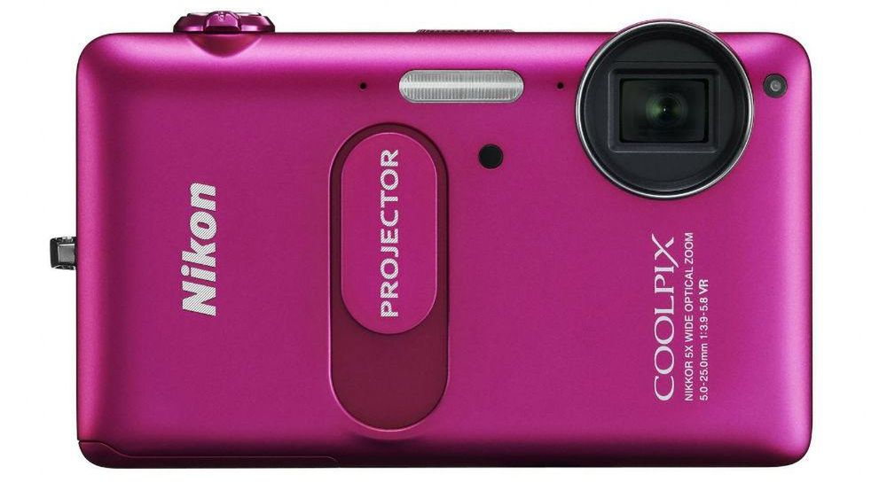 Nikon COOLPIX S1200pj - kompakt z projektorem, który lubi "jabłka" 1