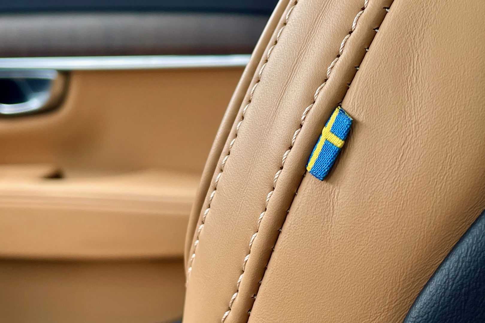 Volvo V90 T8