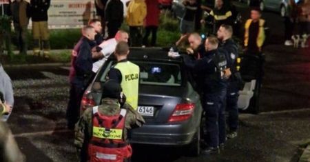 Saperzy walczą z powodzią. Na amfibii odcięli drogę ucieczki szabrownikom