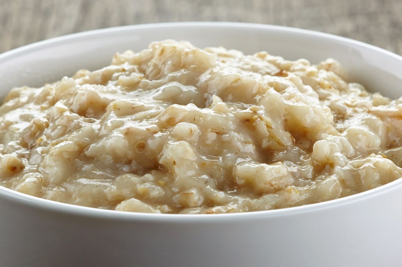 Dodaj do owsianki. Takie śniadanie obniża cholesterol i zapobiega skokom cukru