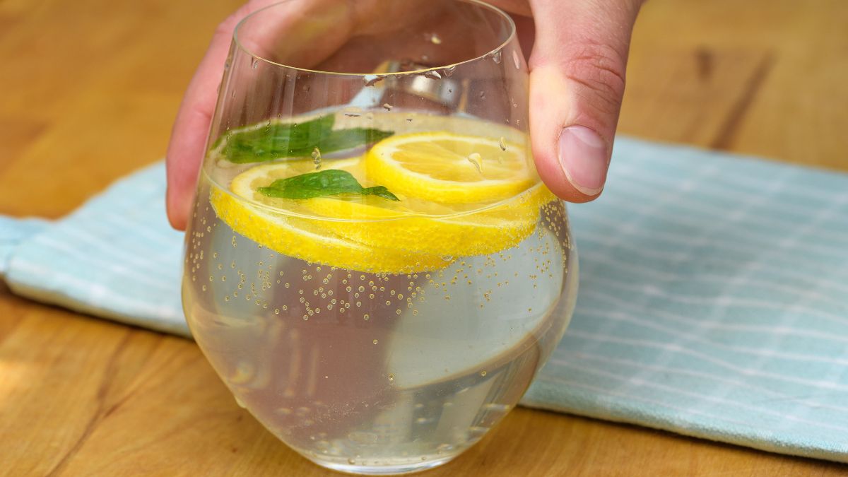 Jak odpowiednio nawodnić organizm? 