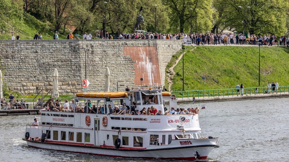 Choć wzrosty w pierwszych miesiącach 2025 roku są umiarkowane, świadczą one o stopniowej odbudowie ruchu turystycznego, po trudnym okresie pandemii i innych wyzwań geopolitycznych, ocenia Katarzyna Turosieńska z Polskiej Izby Turystyki.