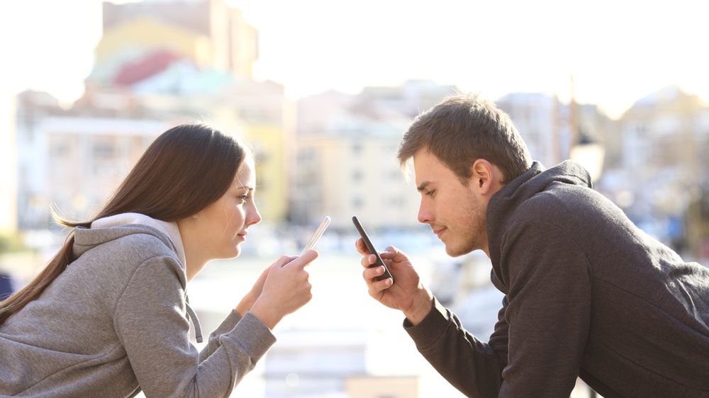 Facebook chce zaoferować zakochanym prywatną przestrzeń. Ma w tym pomóc aplikacja Tuned 1