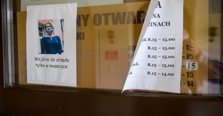 Koronawirus. Nowe strefy żółte. Ekspert nie podziela optymizmu ministra