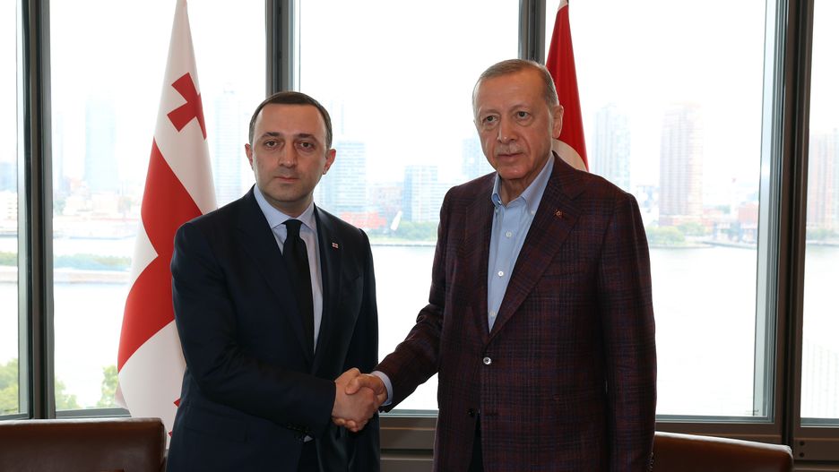 NEW YORK, US - SEPTEMBER 17: Turkish President Recep Tayyip Erdogan (R) meets with Georgian Prime Minister Irakli Garibachvili (L) ahead of the 78th session of the United Nations (UN) General Assembly in New York, United States on September 17, 2023. (Photo by Murat Kula/Anadolu Agency via Getty Images)