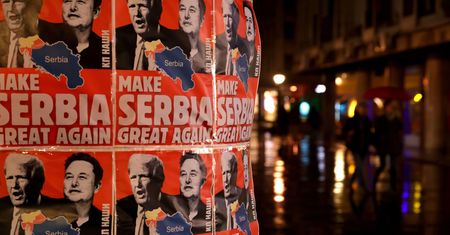 Musk i Trump na ulicach Belgradu. "Make Serbia great again"