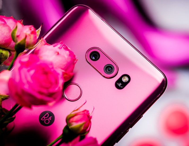 Odważny kolor dla kobiet z charakterem - LG V30 Raspberry Rose w Polsce