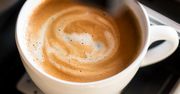 Zapomnij o cynamonie, mleku i cytrynie. Ten dodatek do kawy przebija najśmielsze oczekiwania