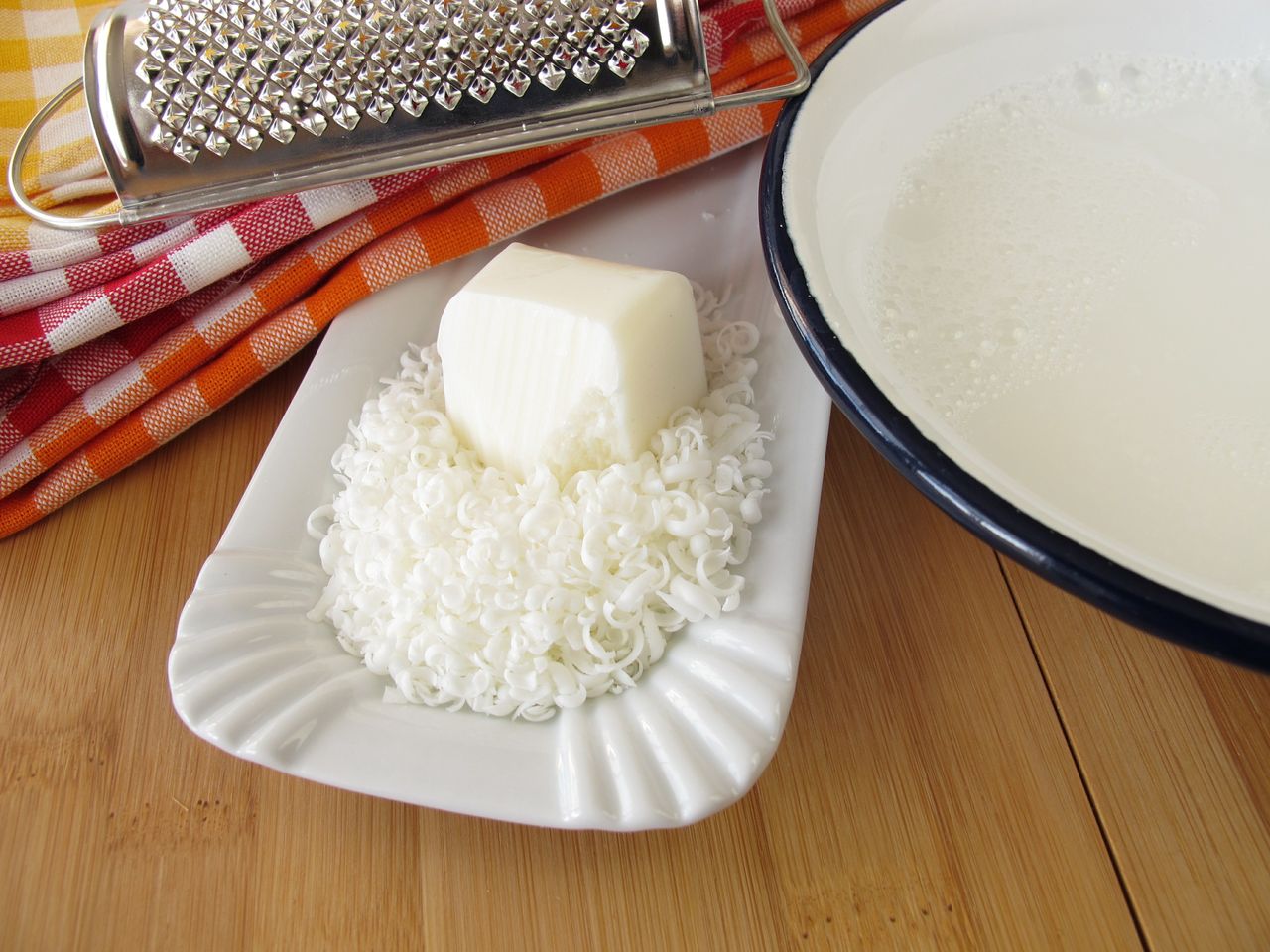 Grate soap on a grater and form balls for the toilet. They will effectively freshen up the WC.