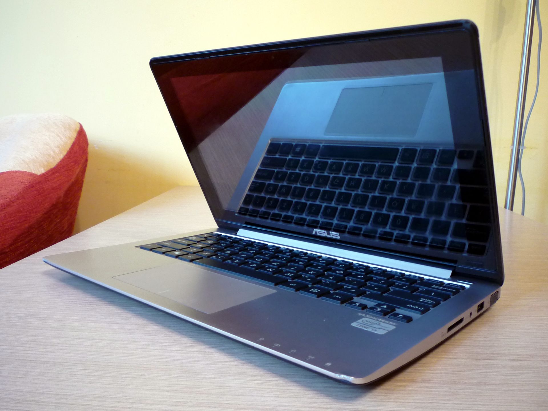Asus VivoBook X202E – tani, dotykowy maluch z Windows 8 [test] 22