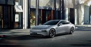 Xpeng P7 to chińska alternatywa dla Tesli Model S. Imponuje zasięgiem i wyposażeniem