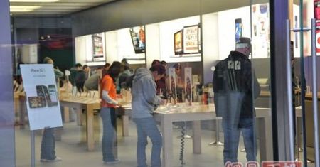 iPhone w Chinach bez fajerwerków - dlaczego?
