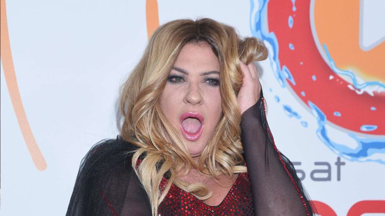 Beata Kozidrak pozuje w sukni ślubnej. Mamy komentarz projektant