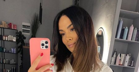 Naturalna Paulina Krupińska opublikowała zdjęcie z mężem. W sekcji komentarzy dyskusja na temat... BRAKU MAKIJAŻU (FOTO)