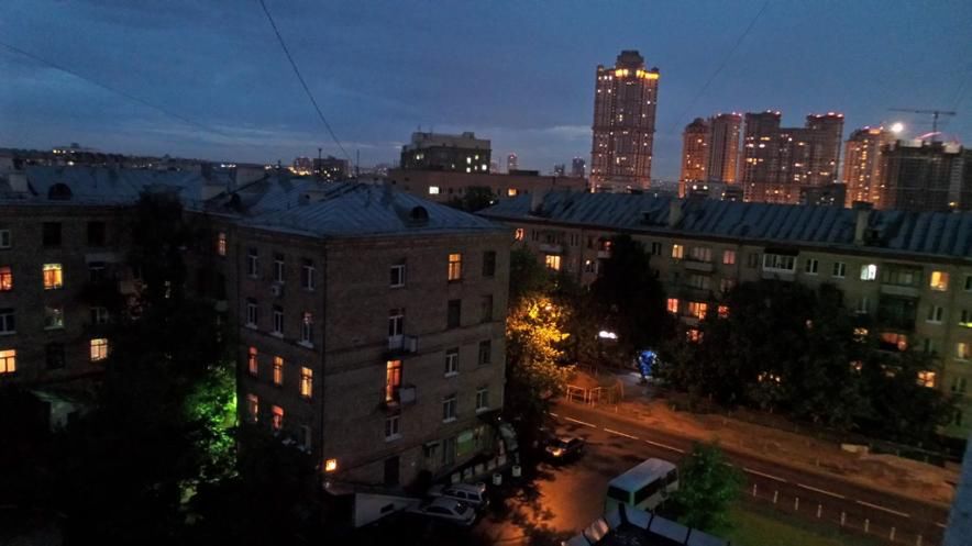 Galaxy S4 Zoom zaprezentowany. Rosjanie już po testach 12