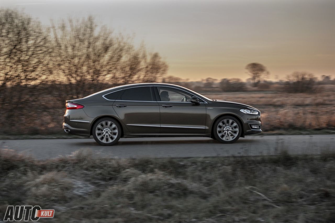 Ford Mondeo Vignale (2015) 2.0 TDCI Powershift - test, opinia, spalanie, cena