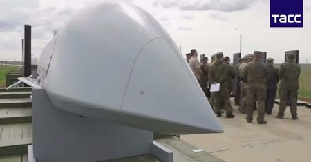 Nowy rosyjski pocisk S8000 Banderol rozebrany. Oto co skrywa