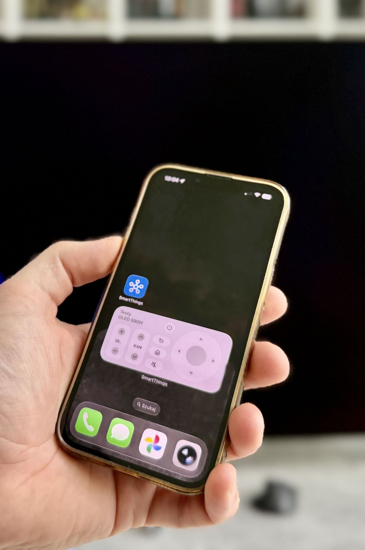 Samsung OLED S90H - widget pilota w telefonie