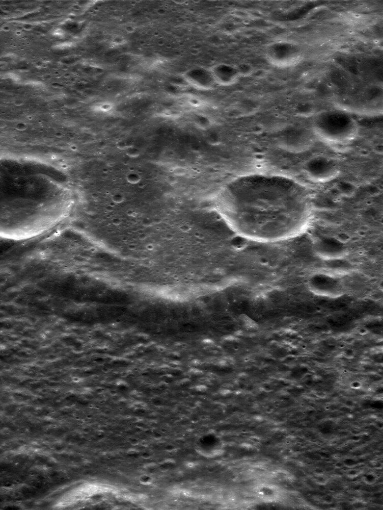 Zdjęcia powierzchni Księżyca z teleskopu JANUS. (fot: ESA)
