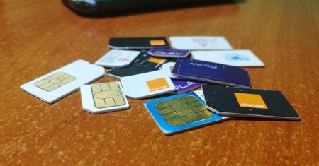 Rejestracja telefonu na kartę. Do kiedy trzeba zarejestrować?