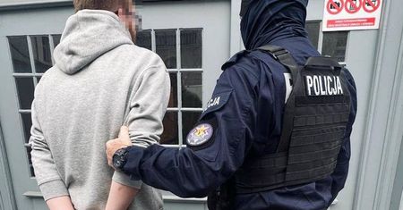 Zdemolował kaplicę na gdańskim lotnisku. Miał 1,5 promila alkoholu we krwi