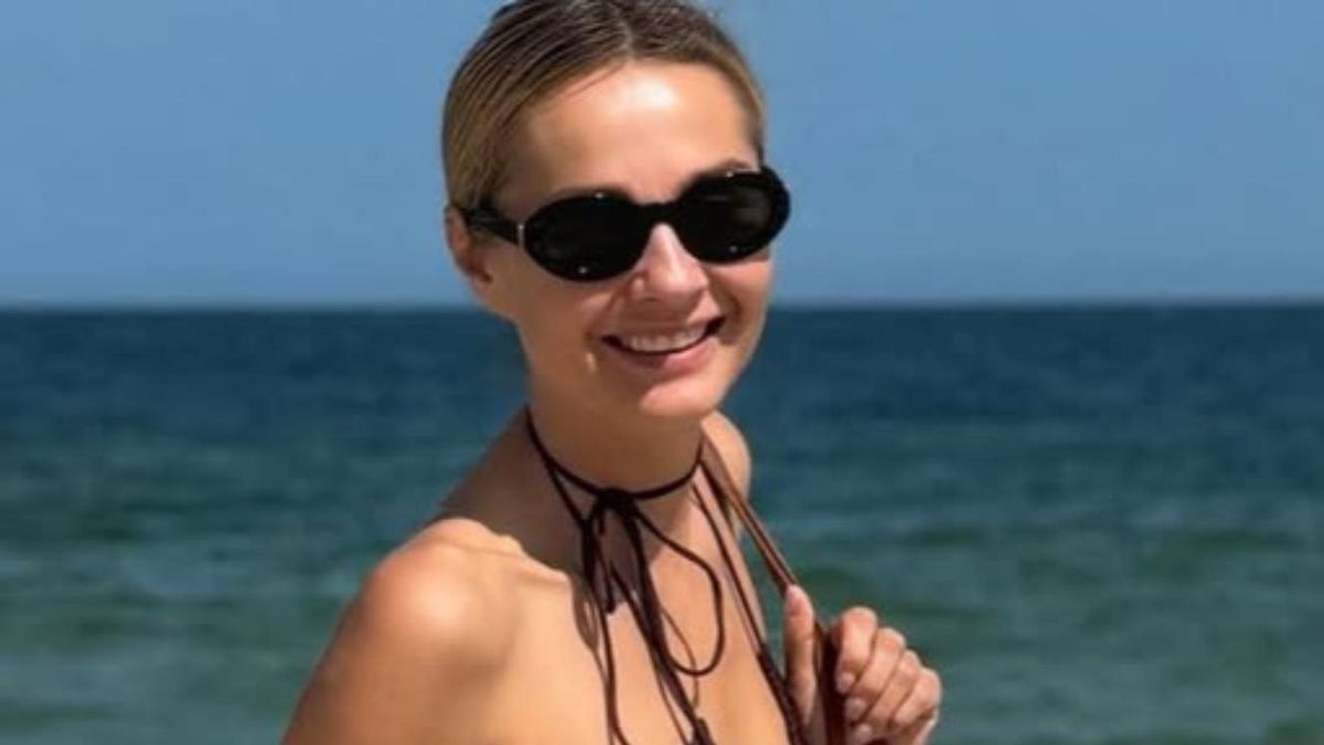 Małgorzata Socha bawi się na Helu 