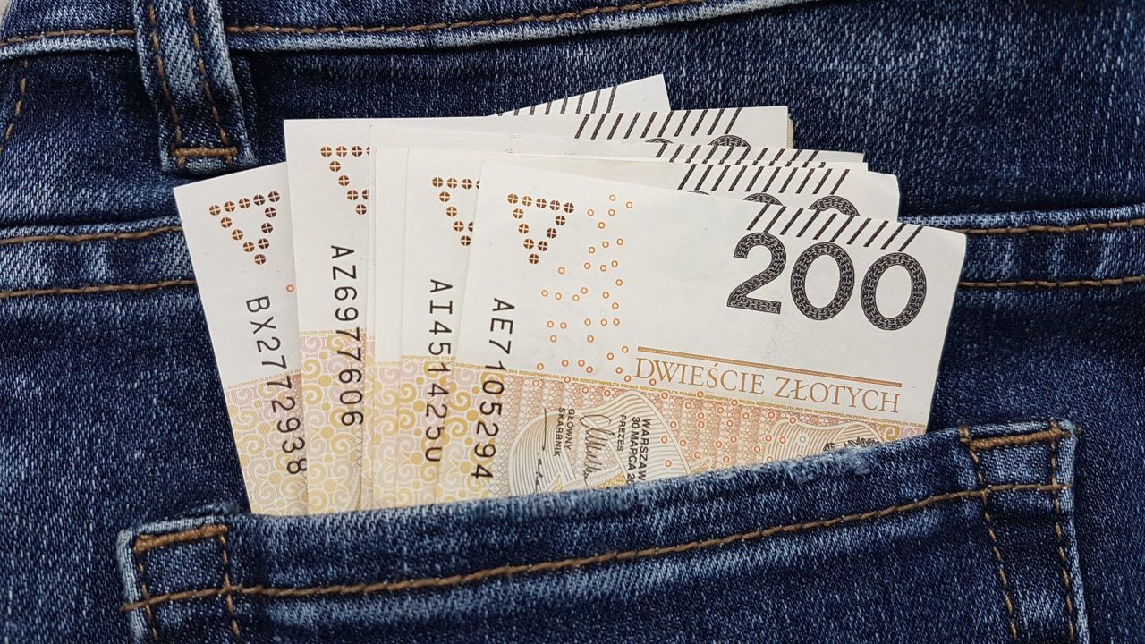 Słupsk: Policja szuka właściciela pozostawionych 3 tysięcy złotych